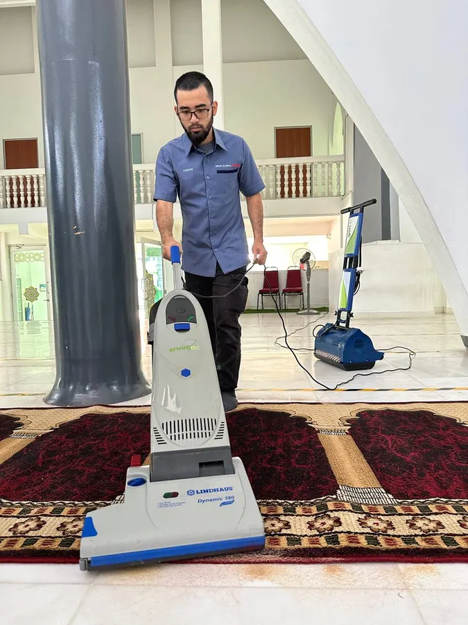 Carpet cleaning for a mosque